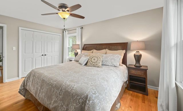 5023 Valley TRAIL, Wind Point, WI 53402