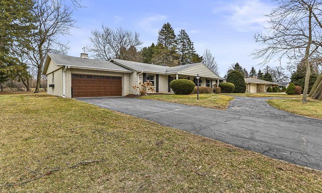 5023 Valley TRAIL, Wind Point, WI 53402