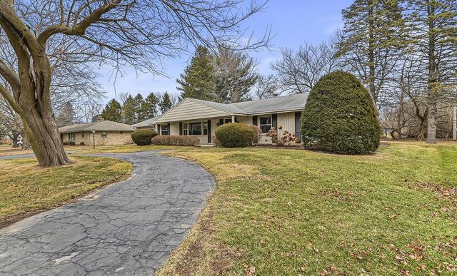 5023 Valley TRAIL, Wind Point, WI 53402