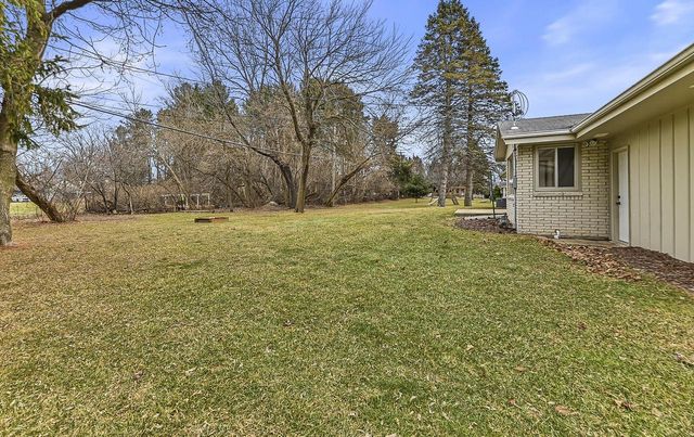 5023 Valley TRAIL, Wind Point, WI 53402