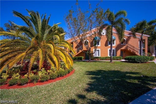 1270 Wildwood Lakes BLVD 208, Naples, FL 34104