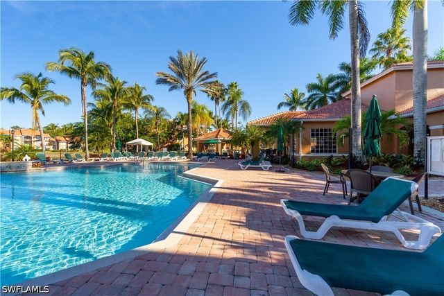 1270 Wildwood Lakes BLVD 208, Naples, FL 34104