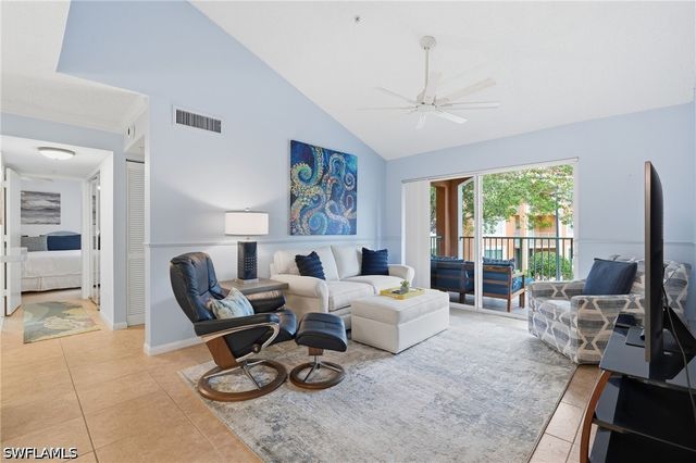 1270 Wildwood Lakes BLVD 208, Naples, FL 34104