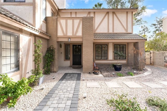 8 Hummingbird Lane, Henderson, NV 89014