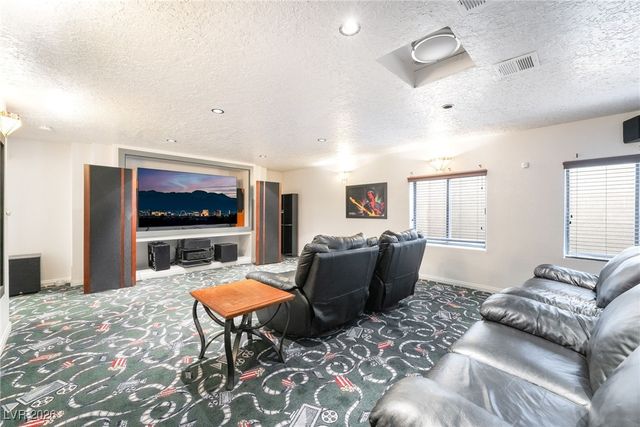 8 Hummingbird Lane, Henderson, NV 89014