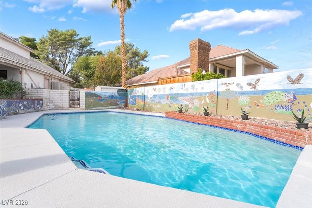 8 Hummingbird Lane, Henderson, NV 89014