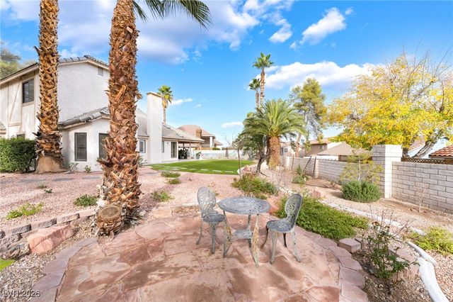 8 Hummingbird Lane, Henderson, NV 89014