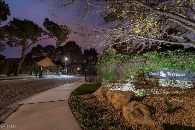 8 Hummingbird Lane, Henderson, NV 89014