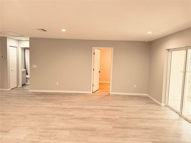 7037 SE 23RD AVENUE, Ocala, FL 34480