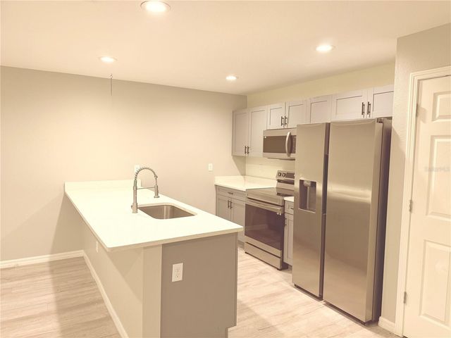 7037 SE 23RD AVENUE, Ocala, FL 34480