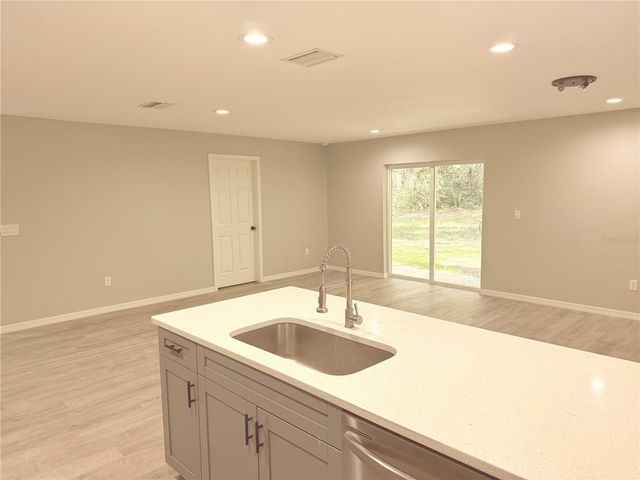 7037 SE 23RD AVENUE, Ocala, FL 34480