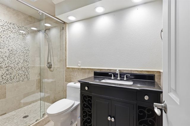 2406 Forest Court, Mckinney, TX 75072