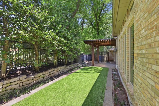 2406 Forest Court, Mckinney, TX 75072