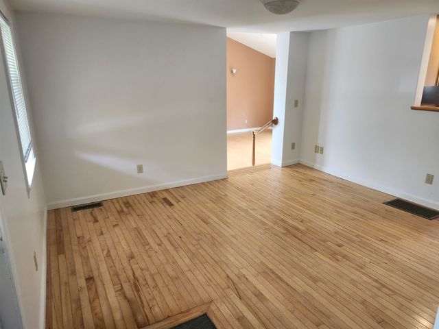 10 Jackson Street, Essex Junction, VT 05452
