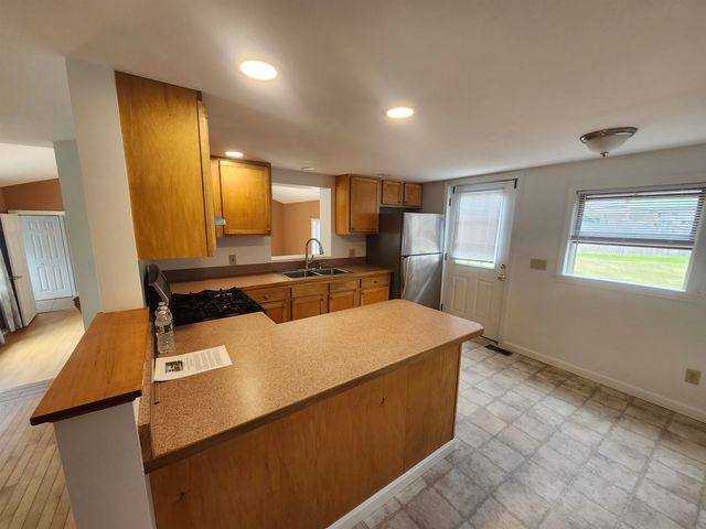 10 Jackson Street, Essex Junction, VT 05452