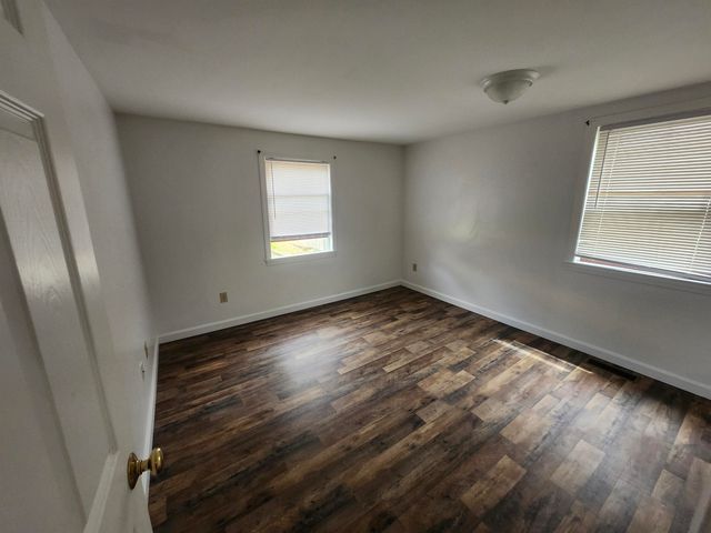 10 Jackson Street, Essex Junction, VT 05452