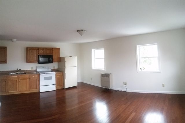 10 Jackson Street, Essex Junction, VT 05452