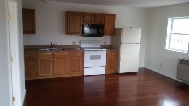 10 Jackson Street, Essex Junction, VT 05452