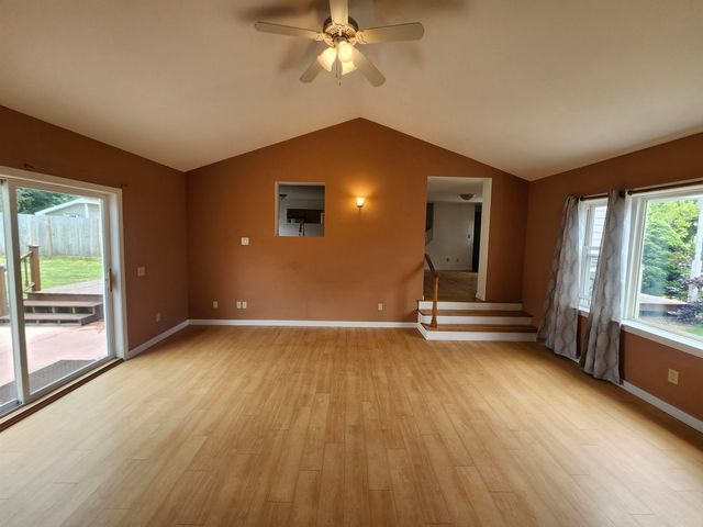 10 Jackson Street, Essex Junction, VT 05452