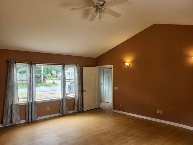 10 Jackson Street, Essex Junction, VT 05452