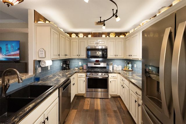 19816 Logans Trail, Montgomery, TX 77356