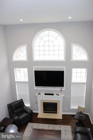 210 POTOMAC RIDGE DR, Fort Washington, MD 20744