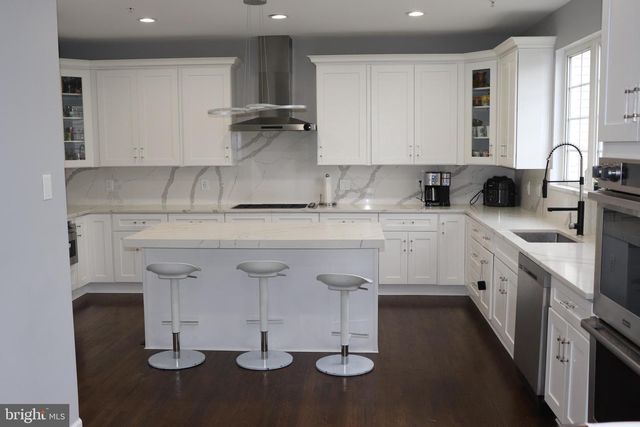 210 POTOMAC RIDGE DR, Fort Washington, MD 20744