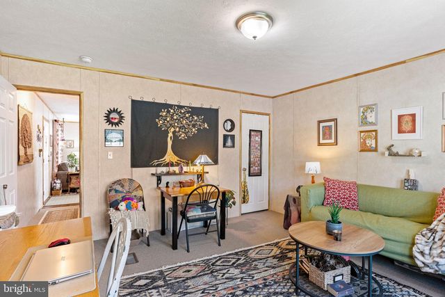 116 BROWNSTONE PARK, Hummelstown, PA 17036