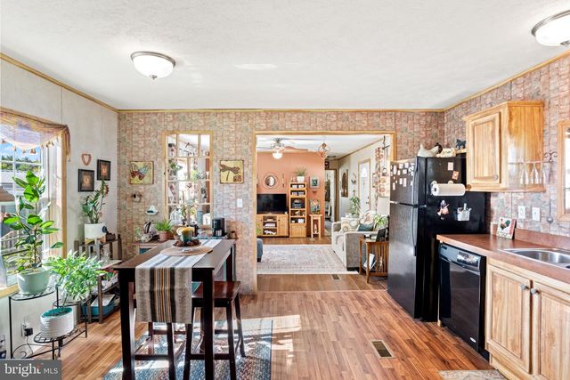 116 BROWNSTONE PARK, Hummelstown, PA 17036