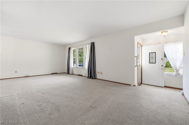 2615 George Avenue, Parma, OH 44134