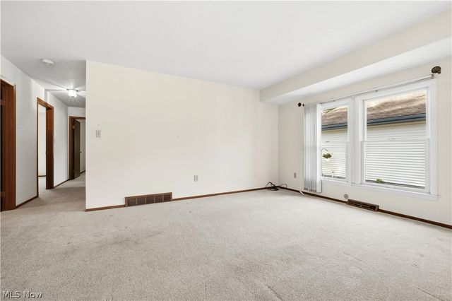 2615 George Avenue, Parma, OH 44134