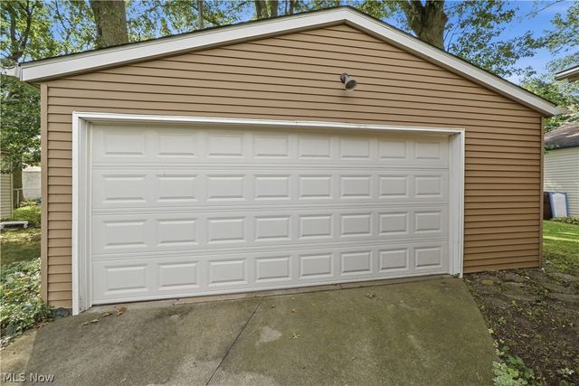 2615 George Avenue, Parma, OH 44134