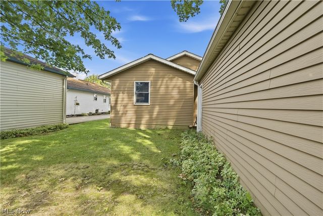 2615 George Avenue, Parma, OH 44134