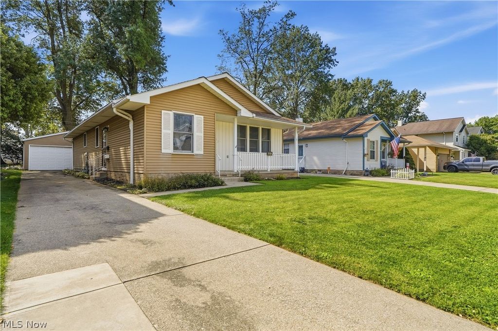 2615 George Avenue, Parma, OH 44134