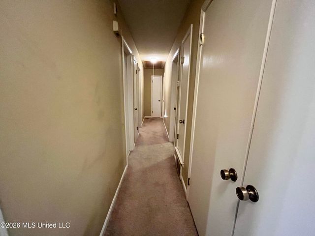 719 White Ash Drive, Southaven, MS 38671