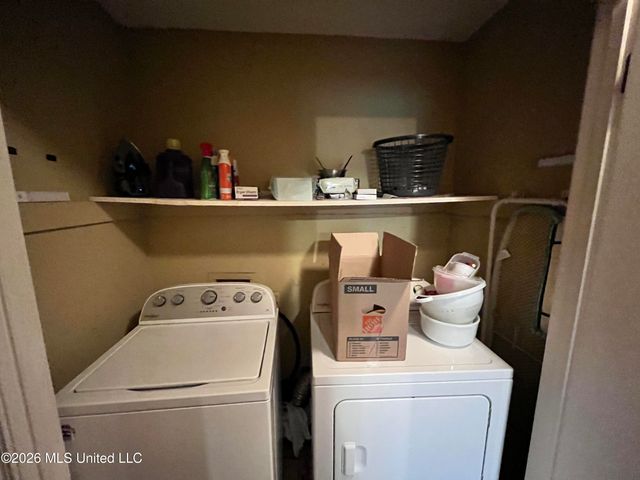 719 White Ash Drive, Southaven, MS 38671