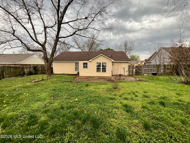 719 White Ash Drive, Southaven, MS 38671