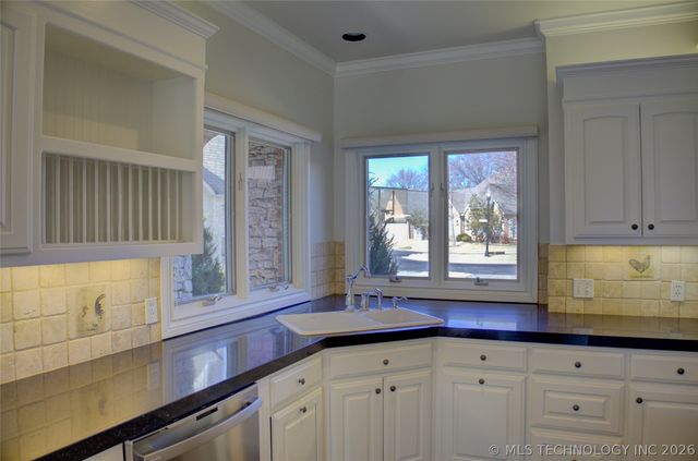 1424 E 43rd Court, Tulsa, OK 74105