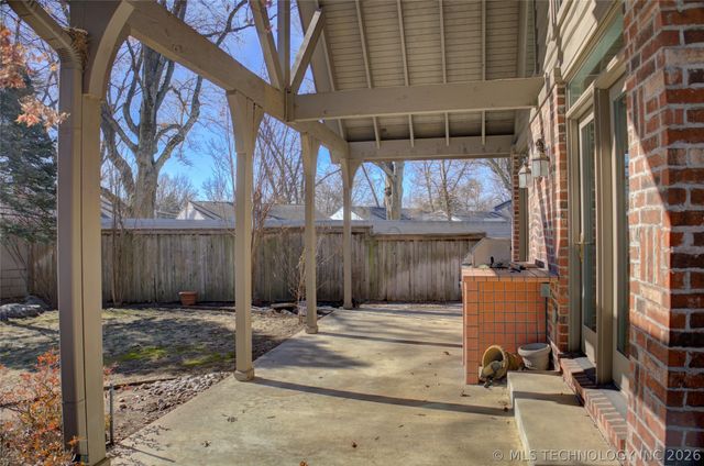 1424 E 43rd Court, Tulsa, OK 74105