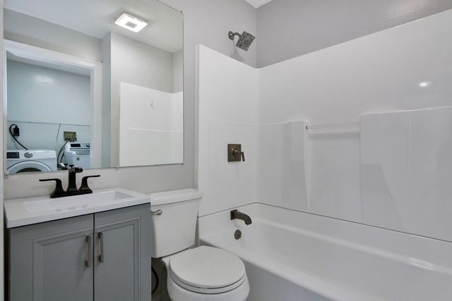 10 Bartlett Street A, Haverhill, MA 01832