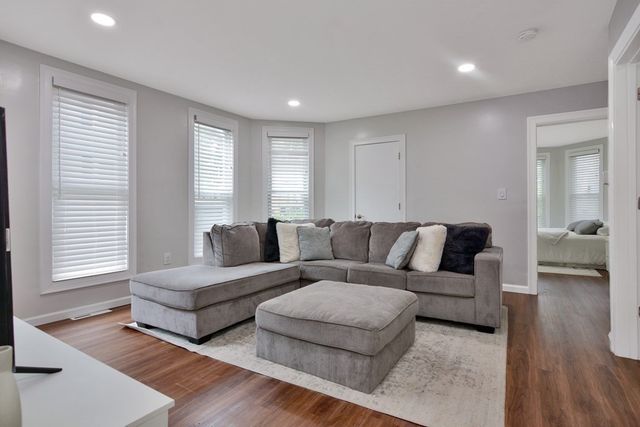 10 Bartlett Street A, Haverhill, MA 01832