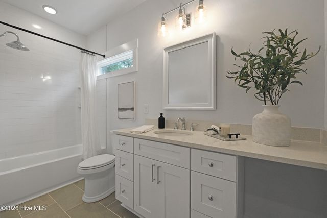 571 Sanctuary Point SW, Supply, NC 28462