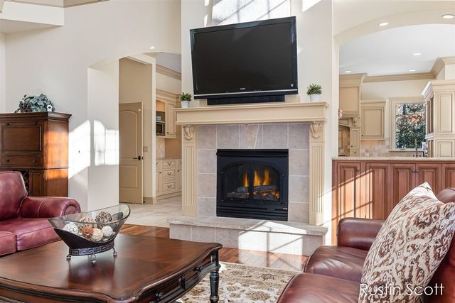 4410 Mystic Ridge Court, Grand Rapids, MI 49525