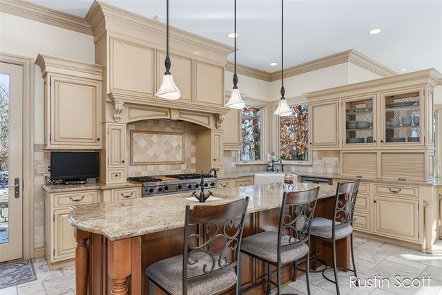 4410 Mystic Ridge Court, Grand Rapids, MI 49525