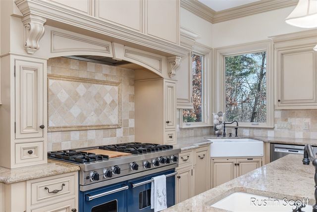 4410 Mystic Ridge Court, Grand Rapids, MI 49525