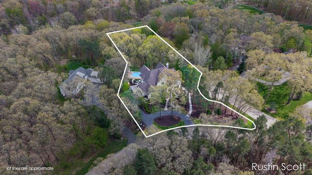 4410 Mystic Ridge Court, Grand Rapids, MI 49525