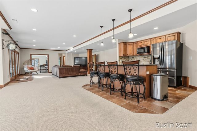 4410 Mystic Ridge Court, Grand Rapids, MI 49525