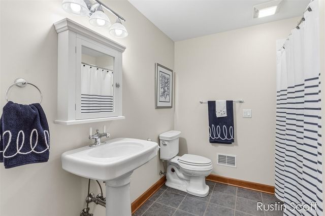 4410 Mystic Ridge Court, Grand Rapids, MI 49525