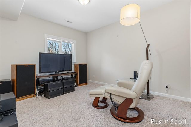 4410 Mystic Ridge Court, Grand Rapids, MI 49525