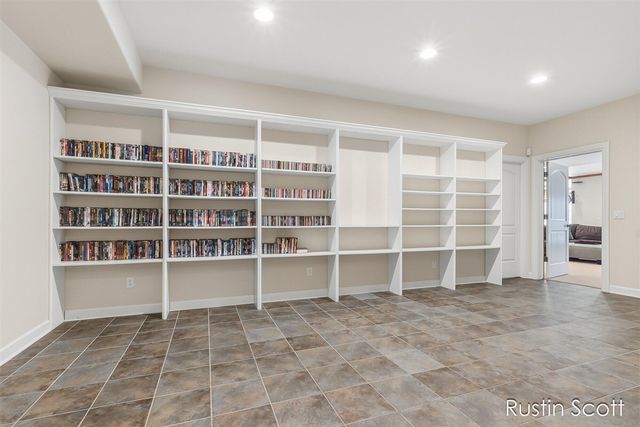 4410 Mystic Ridge Court, Grand Rapids, MI 49525